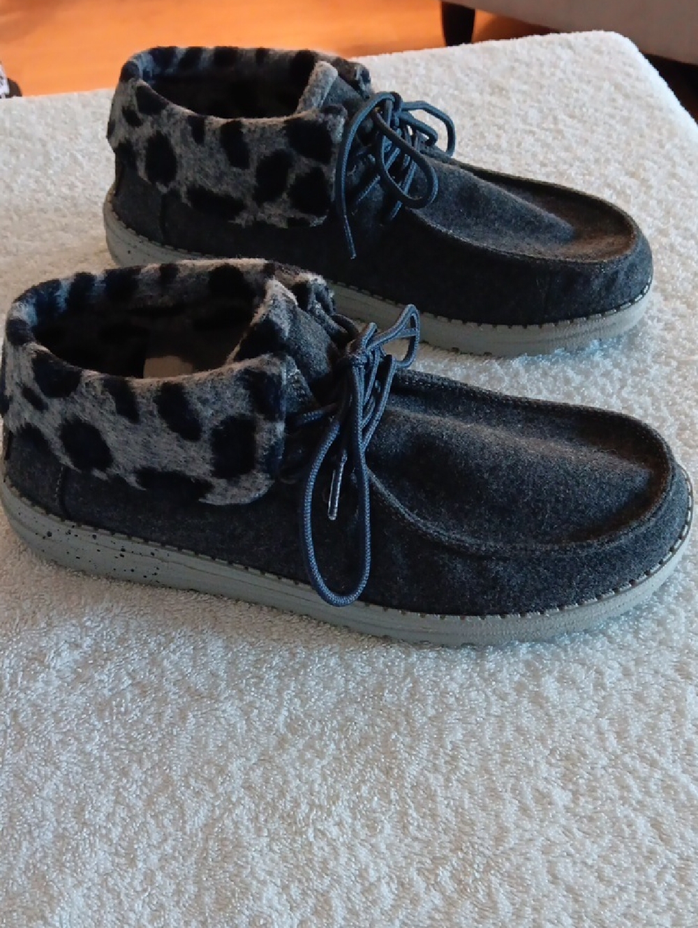 NWOT Hey Dude Britt Gray Cheetah